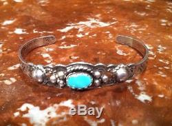 1940's NAVAJO TURQUOISE STERLING SILVER EXTRA SMALL SIZE FRED HARVEY BRACELET