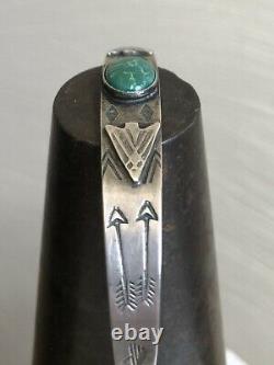 1940s FRED HARVEY Native Repousse Turquoise Sterling Silver Cuff Bracelet Stamp