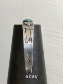 1940s FRED HARVEY Native Repousse Turquoise Sterling Silver Cuff Bracelet Stamp