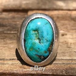1940s Mens Bright Blue Turquoise Oval Sandcast Heavy Old Fred Harvey Silver Ring