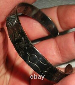 ANTIQUE NAVAJO THUNDERBIRD SQUASH BLOSSOM STAMPING STERLING SILVER BRACELET vafo