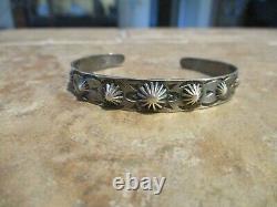 ATTRACTIVE OLD Fred Harvey Era Navajo 900 Coin Silver REVERSE PUNCH Bracelet