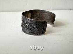 EARLY Fred Harvey Navajo Sterling Turquoise Cuff Stamped Dog Whirling Logs 1930s