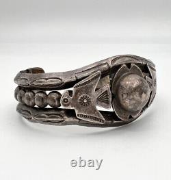Early NAVAJO Fred Harvey Era Sterling Silver Stamped Thunderbird Cuff Bracelet