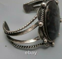 Early style Fred Harvey Navajo Black & Silver Petrified wood cuff Bracelet
