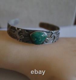 Fred Harvey Era NAVAJO Green TURQUOISE Sterling Silver DOG HORSE Goat Cuff 20.1g