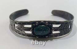 Fred Harvey Era Native American Turquoise and Sterling Silver Cuff