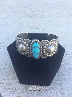 NAVAJOViINTAGE FRED HARVEY Era Sterling Silver and Turquoise Cuff Bracelet