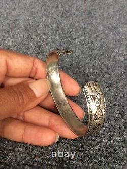 Native American Fred Harvey era silver Whirling Arrow Stamp Cuff bracelet