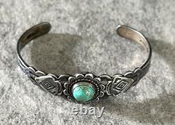 OLD FRED HARVEY ERA Navajo Turquoise Sterling silver ARROWHEAD Bracelet