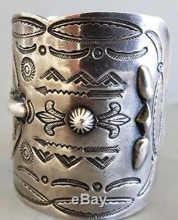 RARE Vintage Early Fred Harvey Era NAVAJO Silver Stamped Repoussed Bracelet