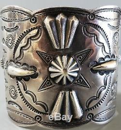 RARE Vintage Early Fred Harvey Era NAVAJO Silver Stamped Repoussed Bracelet