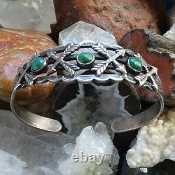 Vint Fred Harvey Era Navajo Green Turquoise Cuff Bracelet Crossed Arrows Stamped