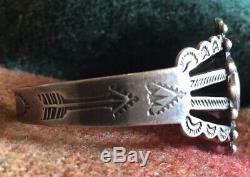 Vintage Fred Harvey Era NAVAJO Turquoise Coin Silver Cuff