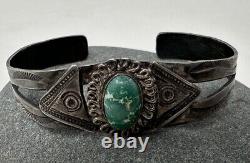 Vintage Fred Harvey Era Native American Sterling Silver Green Turquoise Bracelet