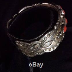 Vintage Navajo Traditional Fred Harvey Coral Cuff Sterling Silver Bracelet 1940