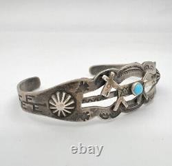 Vtg Fred Harvey Navajo Sterling Silver Turquoise Horse Dog Cuff Bracelet