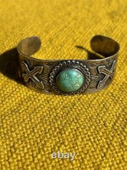 Ancien bracelet en argent sterling Navajo Turquoise Thunderbird de l'époque de Fred Harvey