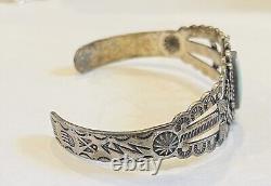 Ancien bracelet manchette en argent sterling et turquoise de Fred Harvey Native American