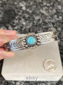 Ancien bracelet manchette flèche en argent sterling et turquoise amérindien Fred Harvey