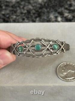 Ancien bracelet manchette flèche en argent sterling et turquoise des Amérindiens Fred Harvey