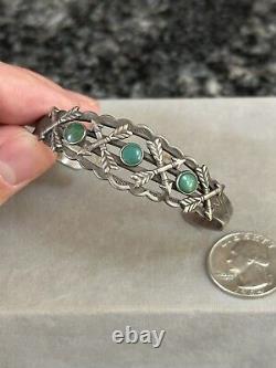 Ancien bracelet manchette flèche en argent sterling et turquoise des Amérindiens Fred Harvey