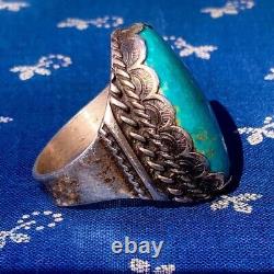 Années 1950 NAVAJO Blue Gem GIGANTESQUE Bague ancienne en argent et turquoise de Fred Harvey pour homme de grande taille