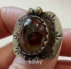 Bague en argent sterling et agate de feu de l'époque Fred Harvey Navajo Old Pawn - Taille 6.5