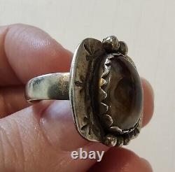 Bague en argent sterling et agate de feu de l'époque Fred Harvey Navajo Old Pawn - Taille 6.5