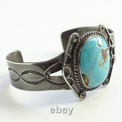 Bracelet de manchette vintage Navajo de l'ère Fred Harvey avec turquoise Blue Gem en argent sterling
