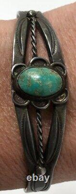 Bracelet de manchette vintage en argent sterling Navajo de l'ère Fred Harvey avec turquoise verte