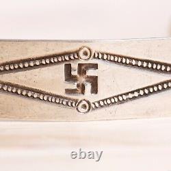 Bracelet manchette en argent sterling Fred Harvey à décor de poinçonnage précoce en forme de tourbillon, taille 7.