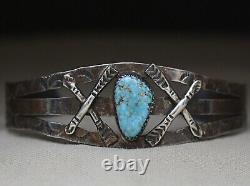 Bracelet manchette en argent sterling Navajo de l'époque Harvey Vintage avec turquoise de grande taille