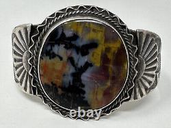 Bracelet manchette en argent sterling Navajo estampillé de l'époque Fred Harvey avec agate vintage cool