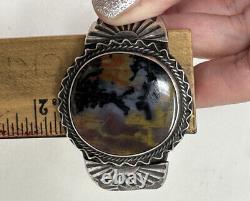 Bracelet manchette en argent sterling Navajo estampillé de l'époque Fred Harvey avec agate vintage cool