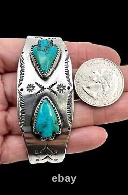 Bracelet manchette en argent sterling signé Navajo Fred Harvey avec flèche en turquoise naturelle 7,5