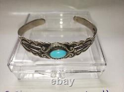 Bracelet manchette en turquoise bleue estampillée IH en argent monnaie de l'ère Navajo Fred Harvey