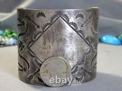 Ère Fred Harvey - Bracelet manchette NAVAJO en argent estampillé THUNDERBIRD 53g