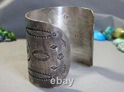 Ère Fred Harvey - Bracelet manchette NAVAJO en argent estampillé THUNDERBIRD 53g