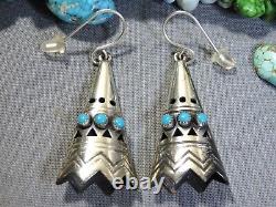 Ère Fred Harvey NAVAJO en argent massif STERLING 3-D 2 longues BOUCLES D'OREILLES TIPI Bell Trad