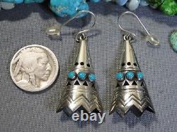 Ère Fred Harvey NAVAJO en argent massif STERLING 3-D 2 longues BOUCLES D'OREILLES TIPI Bell Trad