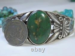 Fred Harvey Era Navajo Maisels Cerrillos Turquoise Pièce Silver Repousse Cuff
