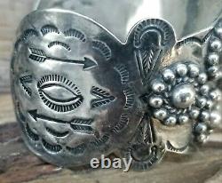Fred Harvey Era Navajo Stamped Argent Concho Cuff Bracelet Flèches