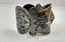 Fred Harvey Era Navajo Stamped Argent Sterling Concho Cuff Bracelet Flèches