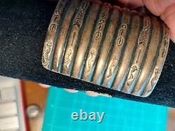 Rare Fred Harvey Era Stamped Bracelet 2 Pouces Large