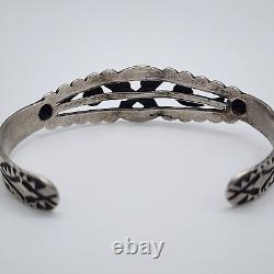 VTG Fred Harvey Navajo Bracelet en argent sterling estampé à croix croisées 4.9