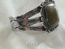 Vintage Navajo Fred Harvey Era Sterling Silver Stamped Cuff Bracelet Green Stone